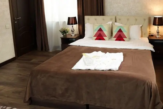Deluxe Tek Büyük Yataklı Oda