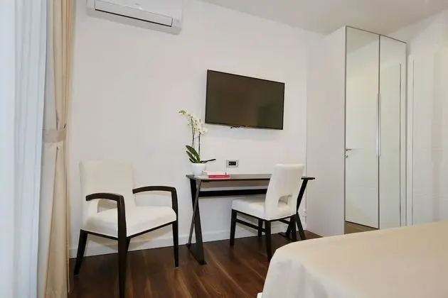 Deluxe Oda, 1 En Büyük (King) Boy Yatak