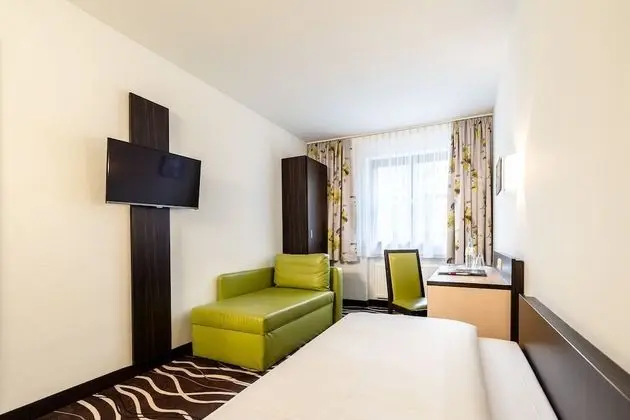 Standard Tek Büyük Yataklı Oda