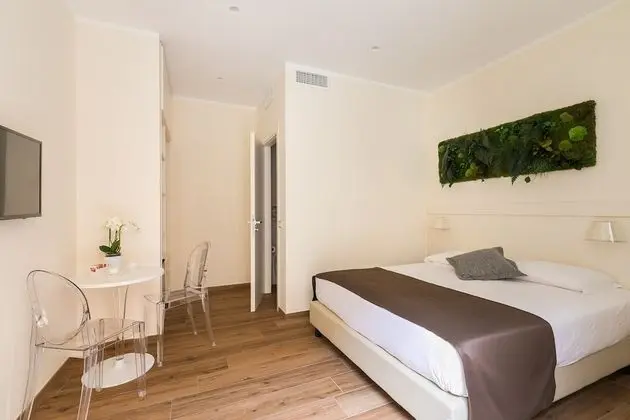 Standard Tek Büyük Yataklı Oda