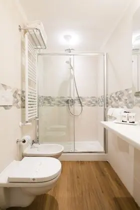 Superior Tek Büyük veya İki Ayrı Yataklı Oda