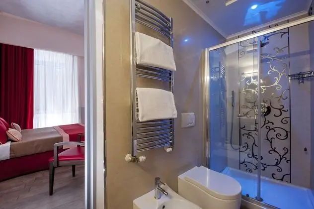 Standard Tek Büyük veya İki Ayrı Yataklı Oda