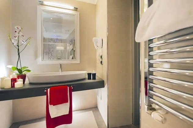 Standard Tek Büyük veya İki Ayrı Yataklı Oda