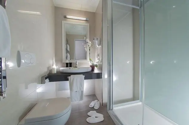 Standard Tek Büyük veya İki Ayrı Yataklı Oda