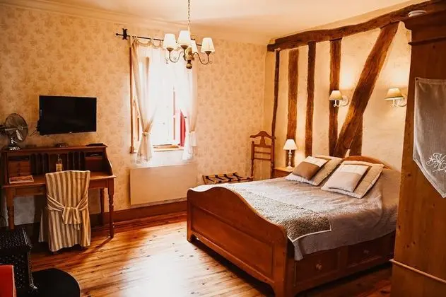 Tek Büyük Yataklı Oda, Özel Banyo, Dağ Manzaralı (Chambre Ocre)