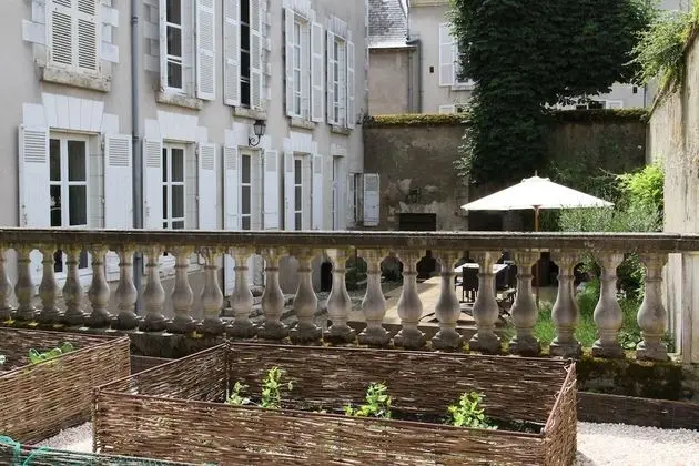 Süit (Des Remparts)