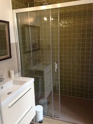 Tek Büyük Yataklı Oda, Bahçe Manzaralı (Des Cordeliers)