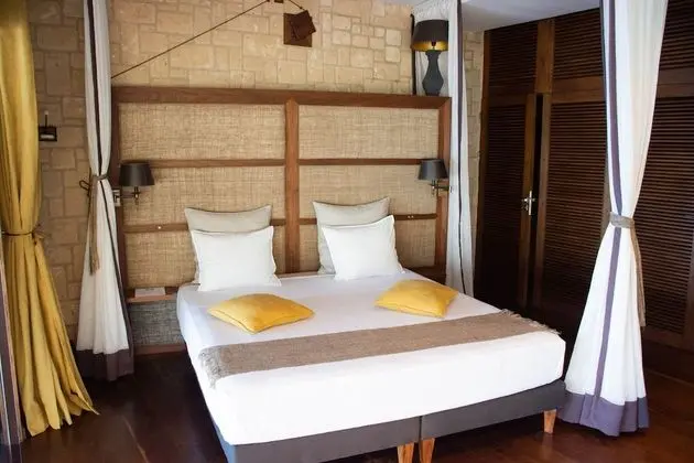 Tek Büyük Yataklı Oda (Huile genereuse de Marula)