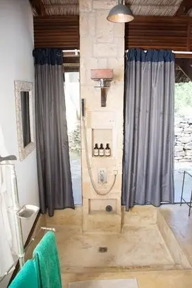 Tek Büyük Yataklı Oda (Huile genereuse de Marula)