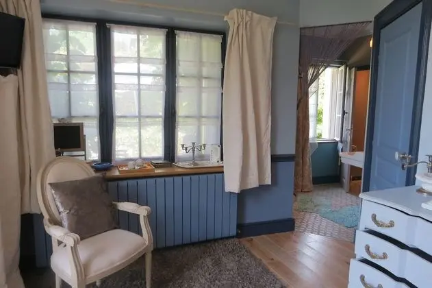 Tek Büyük Yataklı Oda, Balkon