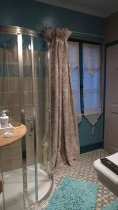 Tek Büyük Yataklı Oda, Balkon