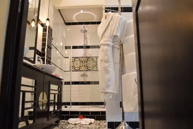 Royal Süit, Şömine