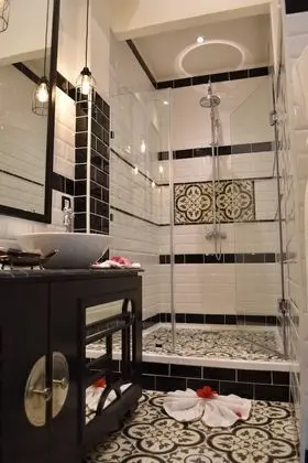 Royal Süit, Şömine