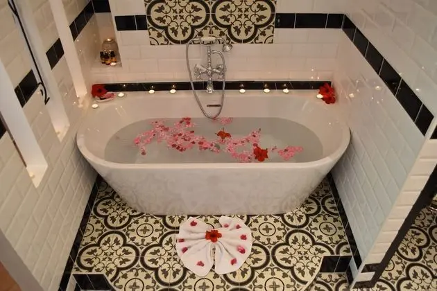 Royal Süit, Şömine