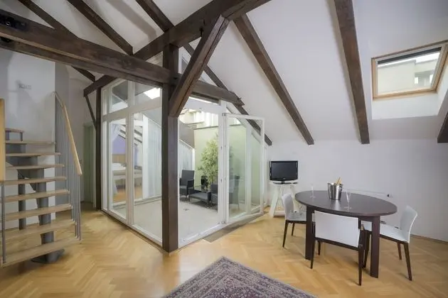 Family Çatı Katı (Loft)