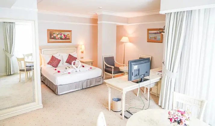 Corner Suite Oda
