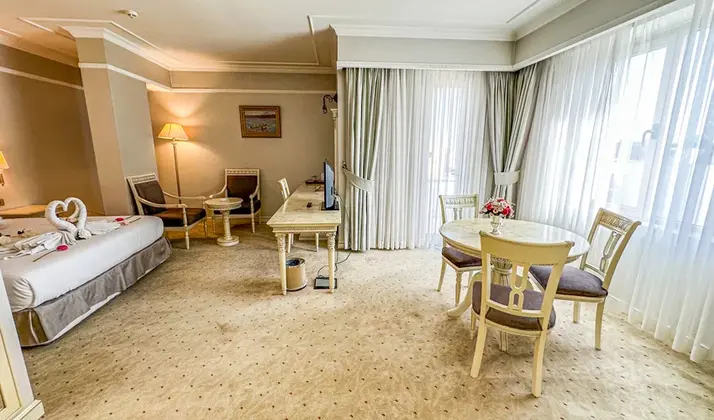 Corner Suite Oda