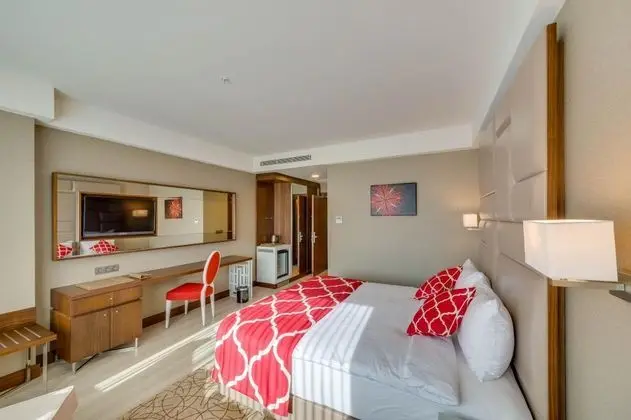 Standart Oda, Şehir Manzaralı