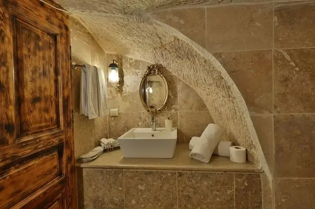 Cave Aile Odası