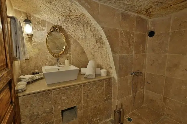 Cave Aile Odası