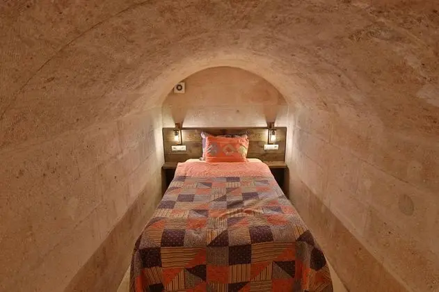 Cave Aile Odası