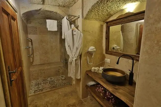 Cave Aile Odası