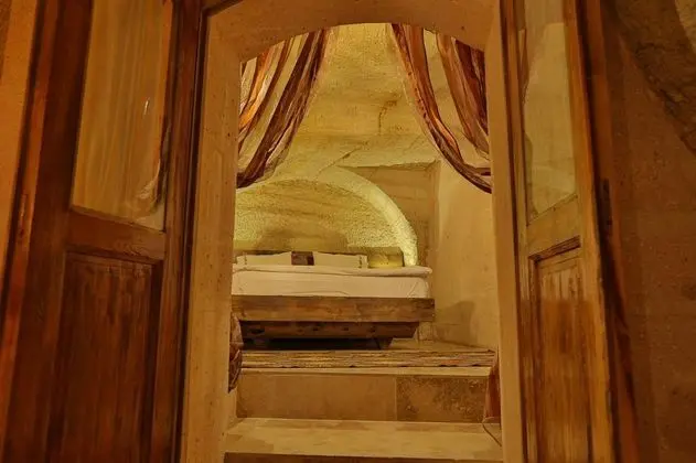 Cave Aile Odası
