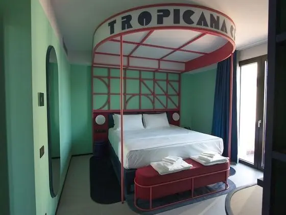 Süit, 1 Büyük (Queen) Boy Yatak