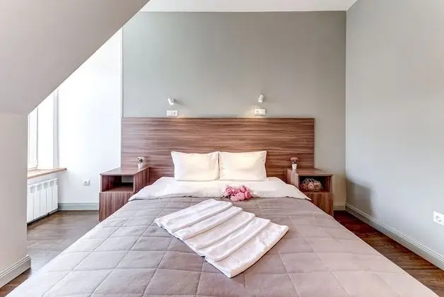 Comfort Tek Büyük Yataklı Oda
