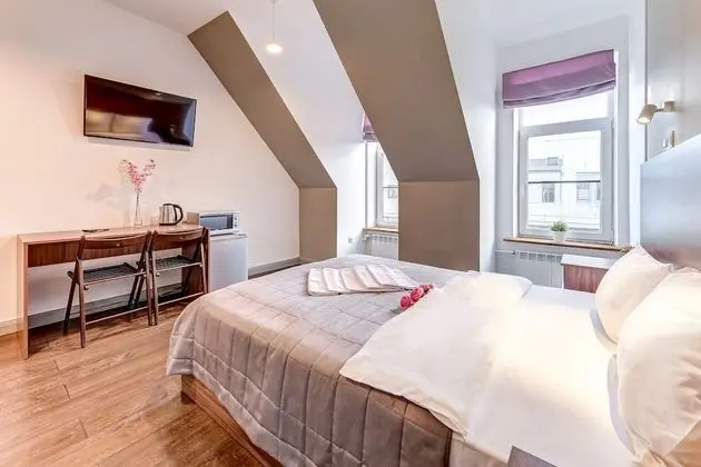 Comfort Tek Büyük Yataklı Oda