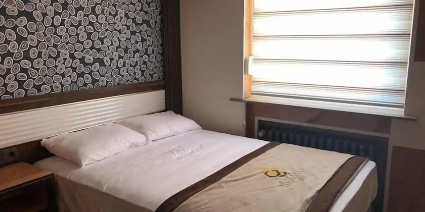 Comfort Tek Büyük veya İki Ayrı Yataklı Oda