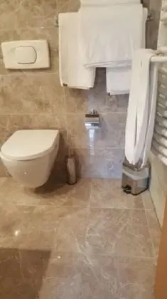 Comfort Tek Büyük veya İki Ayrı Yataklı Oda