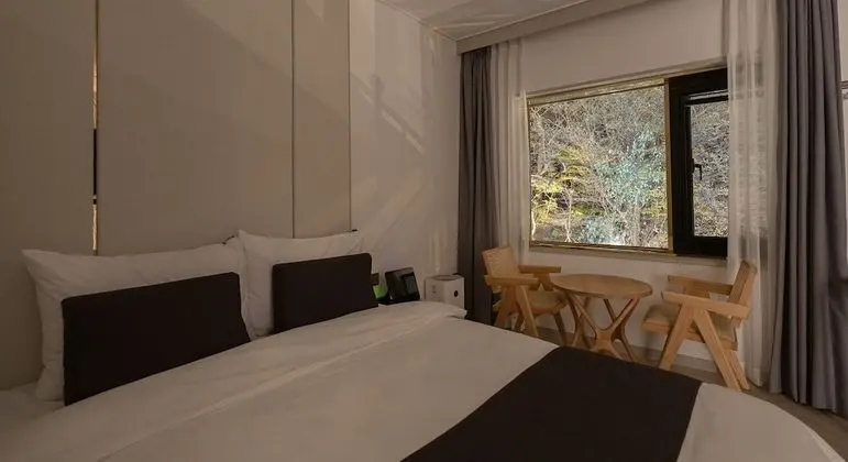 Forest Cozy Room