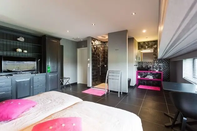 Standard Tek Büyük Yataklı Oda (Modern)