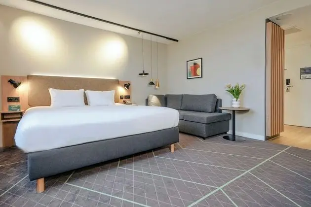 Standard Oda, 1 En Büyük (King) Boy Yatak ve Çekyat