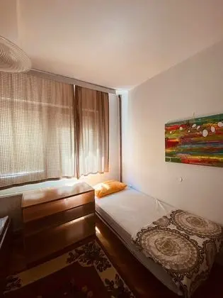 Standard Ortak Ranzalı Oda, Birden Çok Yatak