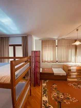 Standard Ortak Ranzalı Oda, Birden Çok Yatak