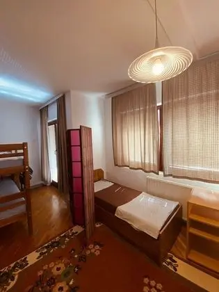 Standard Ortak Ranzalı Oda, Birden Çok Yatak