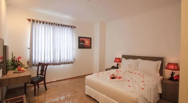 Senior Tek Büyük veya İki Ayrı Yataklı Oda