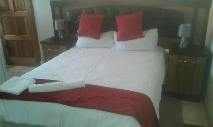 Standard Oda, Ortak Banyo, Bahçe Manzaralı