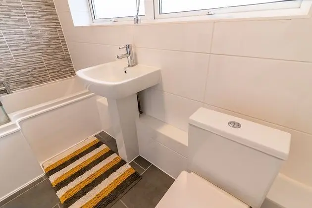 Deluxe Tek Büyük Yataklı Oda, Ortak Banyo, Bahçe Manzaralı (Mulberry Room )