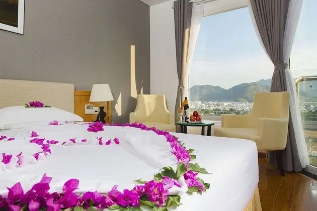 Deluxe Oda, Balkon, Şehir Manzaralı