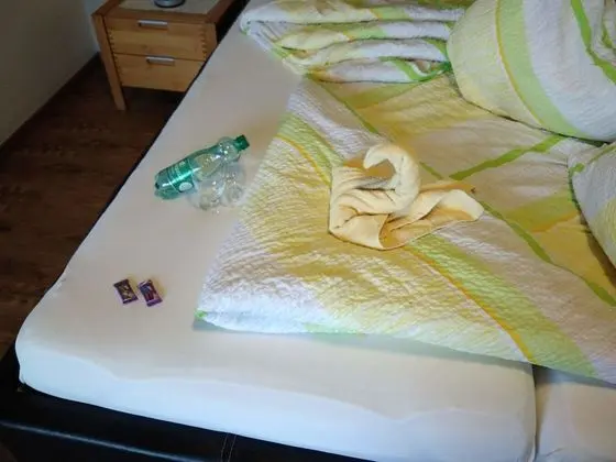 Tek Büyük Yataklı Oda, Balkon, Dağ Manzaralı