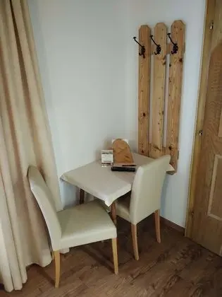 Üç Kişilik Oda, Balkon, Dağ Manzaralı