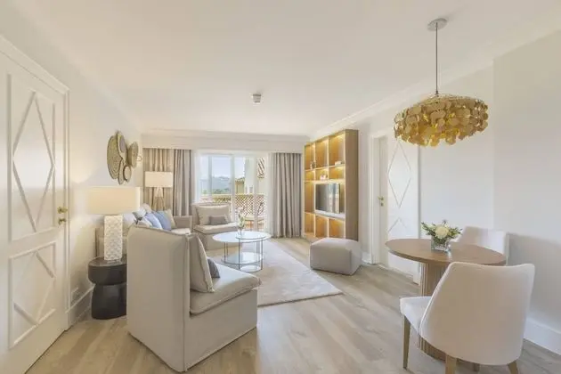 Süit, 1 En Büyük (King) Boy Yatak ve Çekyat, Balkon, Resort Manzaralı
