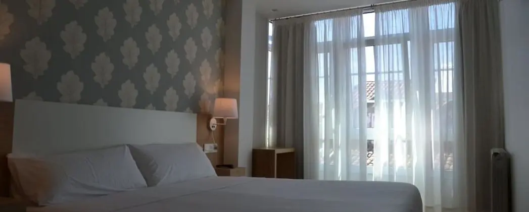 Tek Büyük Yataklı Oda (Exterior)