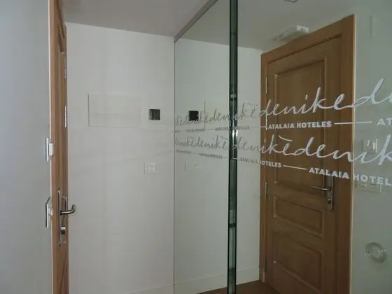 Tek Büyük Yataklı Oda (Exterior)