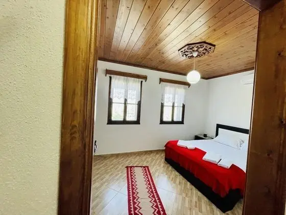 Classic Tek Büyük Yataklı Oda