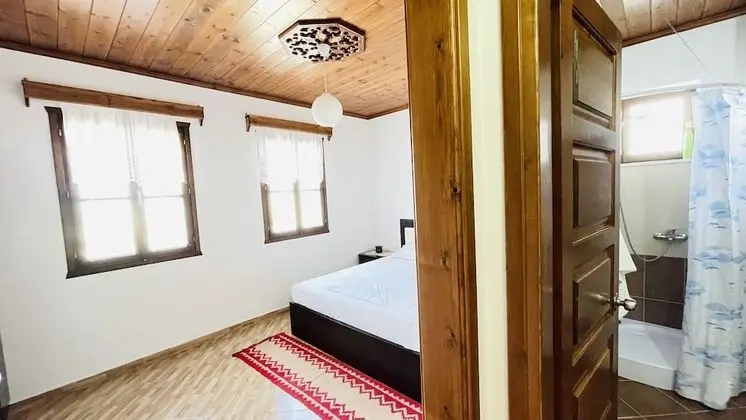 Classic Tek Büyük Yataklı Oda