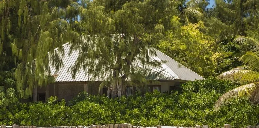 Beachfront Spa Cottage